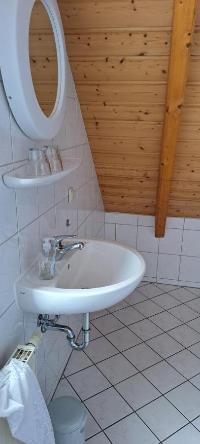 B&B Talstation Ferienwohnung Fuer 2 Personen Horselberg-Hainich Exterior foto